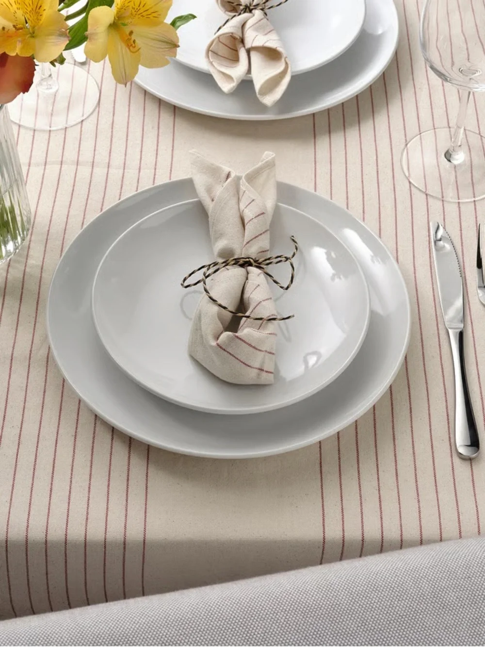Red & Natural Stripe Tablecloth with (4) Napkins